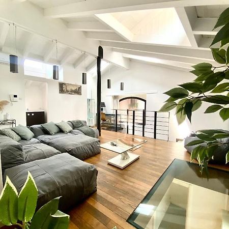 Luxury Industrial Apt Vicino Al Centro Con Garage Brescia Exterior photo